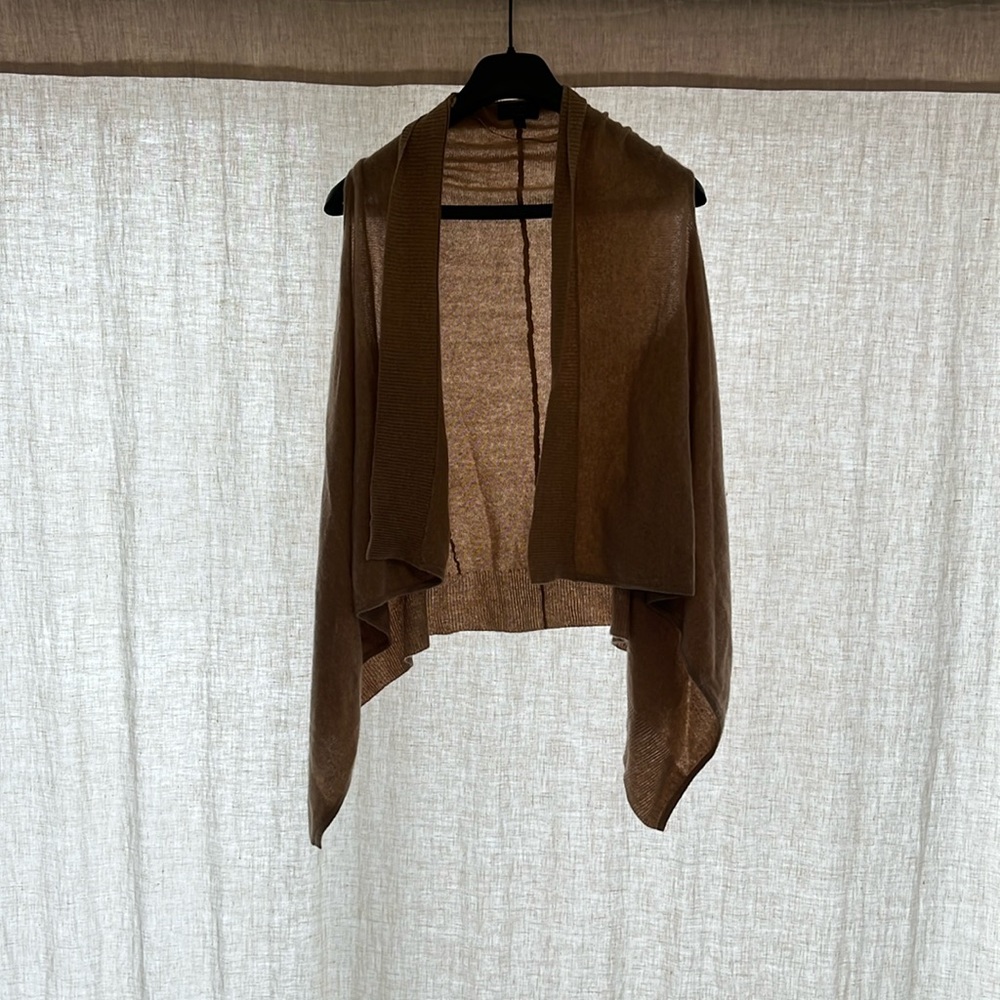 100% cashmere sweater vest